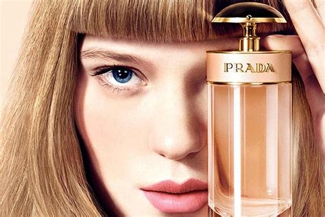 Prada sigla licenza per il beauty con L'Oréal